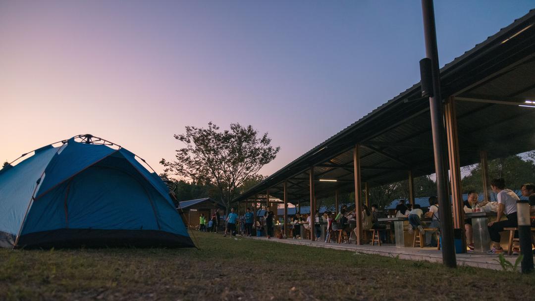 露营烧烤之旅，在么么兽森林公园的奇妙体验