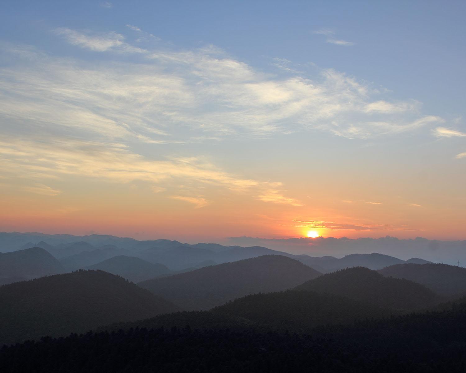 武陵山森林公园露营地烧烤活动指南